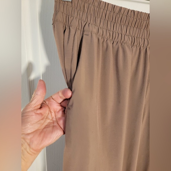 VUORI•Villa Wideleg Pant•Short inseam High Rise•Chocolate Tan Brown•LIKE NEW•L - Picture 7 of 16